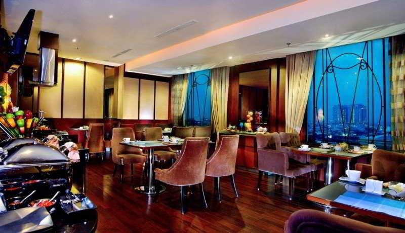 Grand City Hall Hotel & Serviced Residences Medan Exteriér fotografie